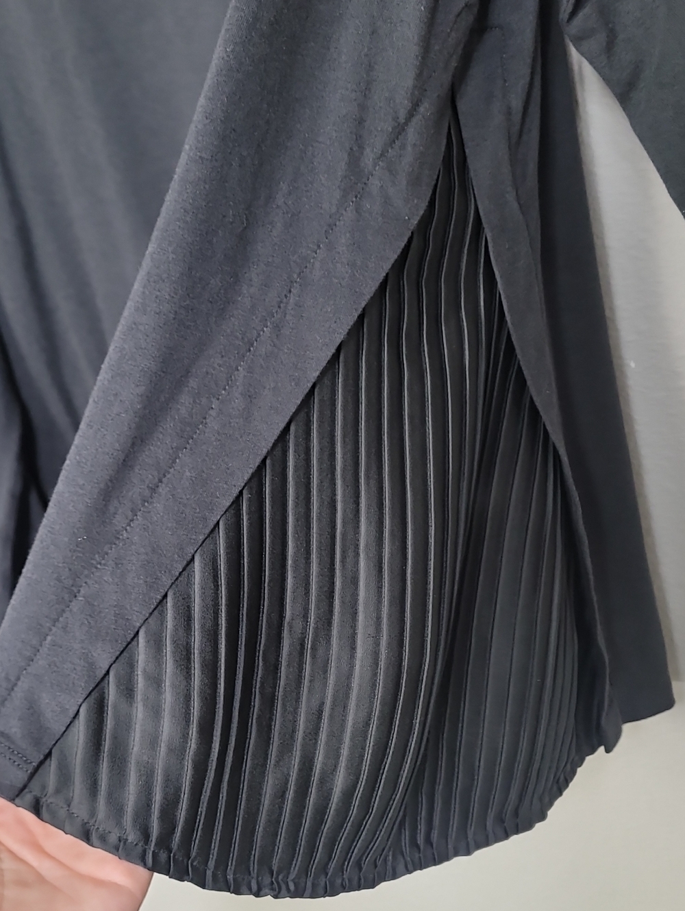 LOGO Lori Goldstein Long Sleeve Top Size 1X Pleated Sides Stretch - Picture 8 of 9